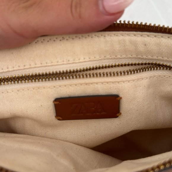 Zara clutch - Picture 2 of 5